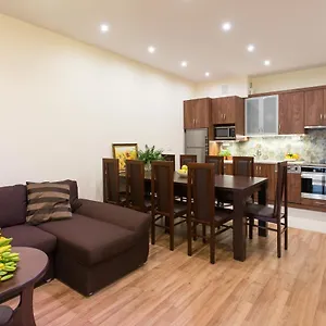 https://vanilla-5-apartment.krakowhotelspoland.com
